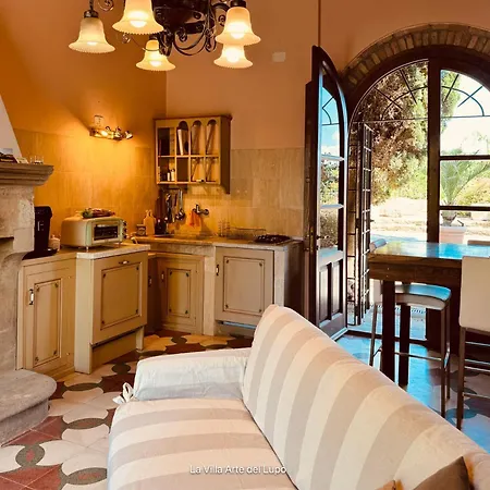Holiday home La Arte Del Lupo-two Birds Castelluccio (Arezzo)