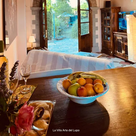 Holiday home La Arte Del Lupo-two Birds